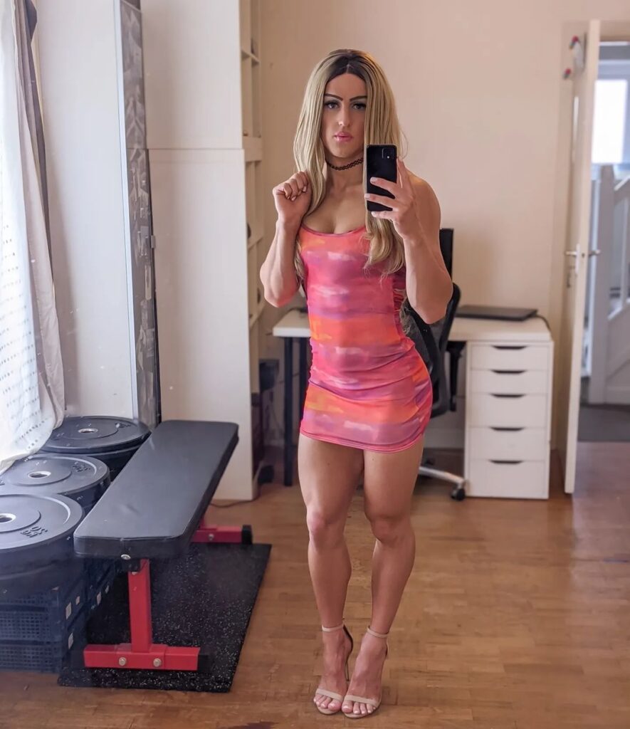 My life as a sissy housewife